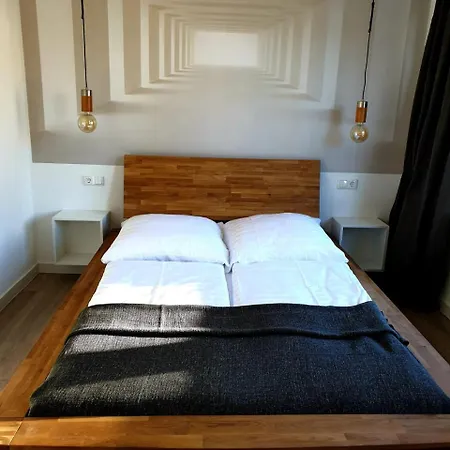 Stadtzimmer Am Bahnhof Hotel